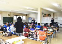 社会科見学の様子-1